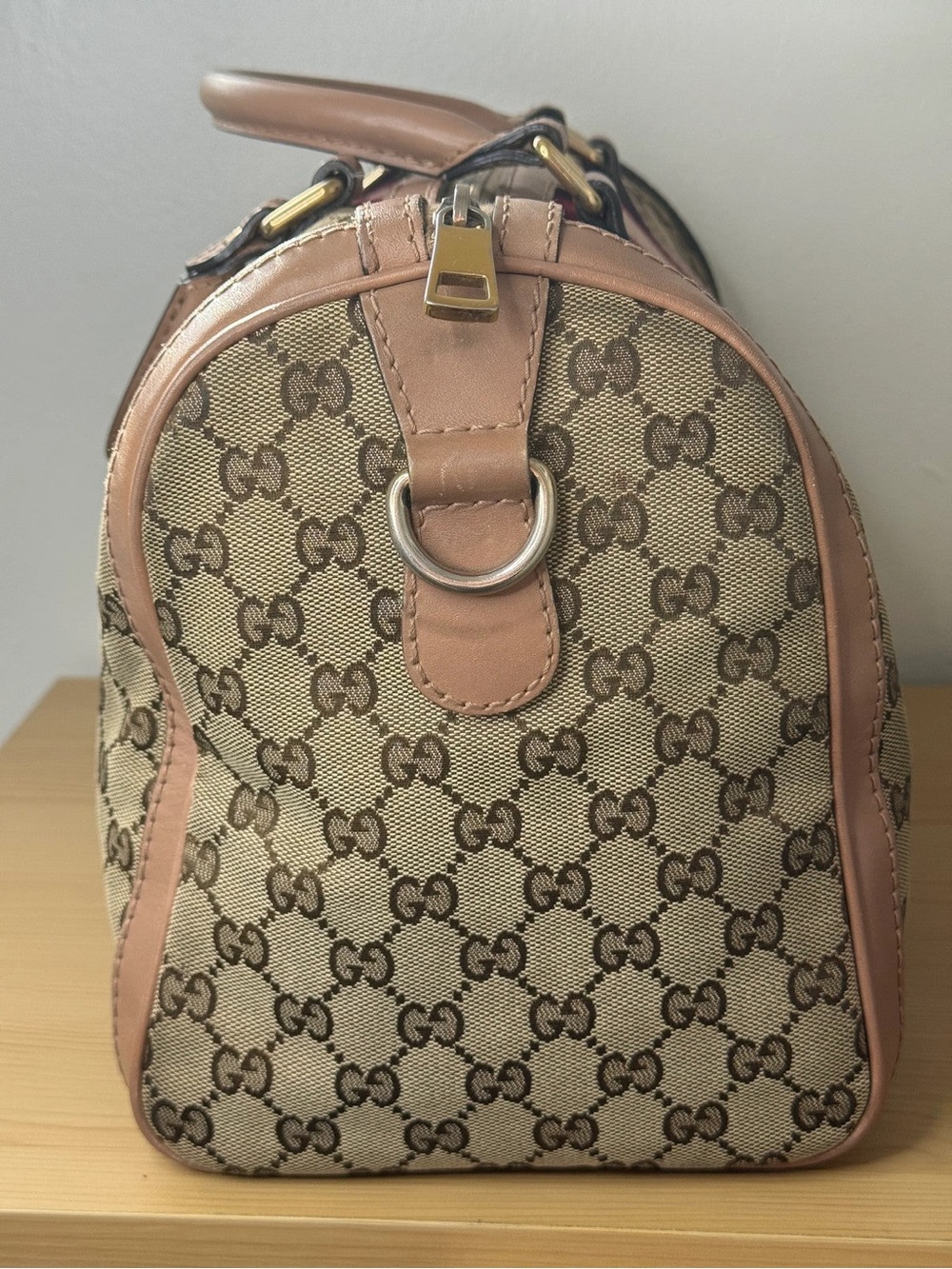 Gucci Beige GG Canvas Boston Bag with Pink and Burgundy Stripes - Picture 3 of 10